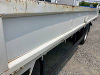 三菱ふそうキャンター平ボディ小型（2t・3t）[写真17]