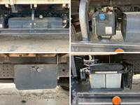 三菱ふそうキャンター平ボディ小型（2t・3t）[写真20]