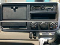 三菱ふそうキャンター平ボディ小型（2t・3t）[写真36]