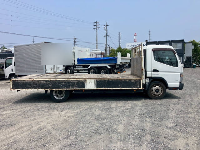 三菱ふそうキャンター平ボディ小型（2t・3t）[写真06]