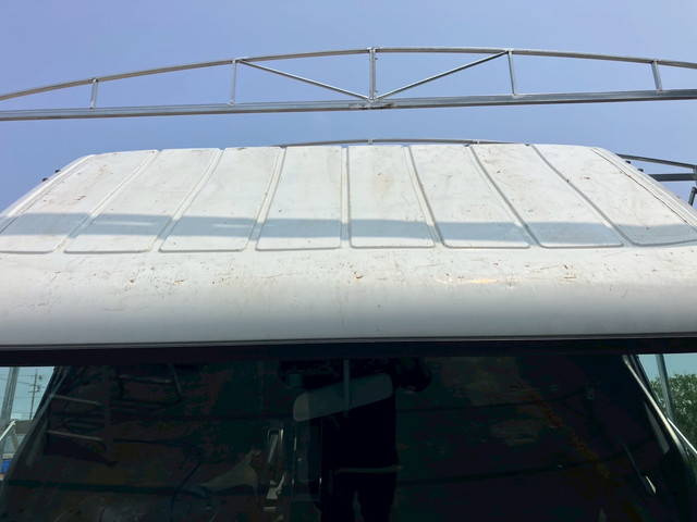 三菱ふそうキャンター平ボディ小型（2t・3t）[写真08]