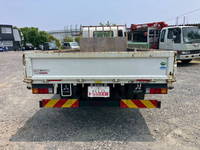 三菱ふそうキャンター平ボディ小型（2t・3t）[写真10]