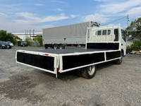 三菱ふそうキャンター平ボディ小型（2t・3t）[写真13]