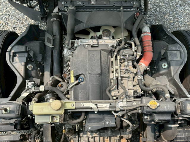 三菱ふそうキャンター平ボディ小型（2t・3t）[写真26]