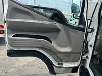 三菱ふそうキャンター平ボディ小型（2t・3t）[写真32]