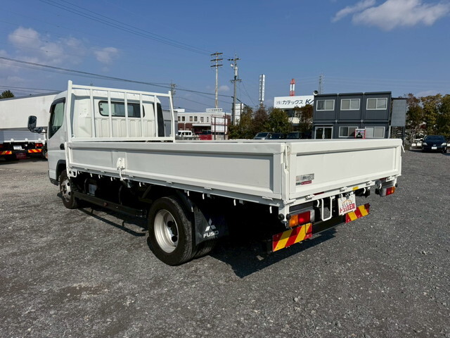 三菱ふそうキャンター平ボディ小型（2t・3t）[写真04]
