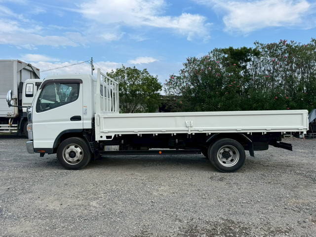 三菱ふそうキャンター平ボディ小型（2t・3t）[写真05]