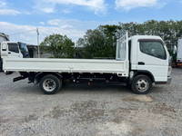 三菱ふそうキャンター平ボディ小型（2t・3t）[写真07]