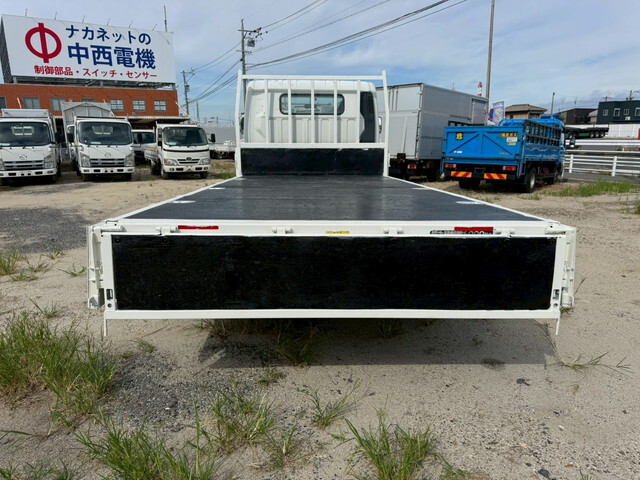 三菱ふそうキャンター平ボディ小型（2t・3t）[写真09]