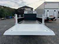 三菱ふそうキャンター平ボディ小型（2t・3t）[写真15]