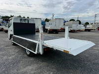 三菱ふそうキャンター平ボディ小型（2t・3t）[写真16]