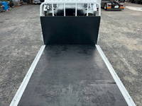 三菱ふそうキャンター平ボディ小型（2t・3t）[写真19]