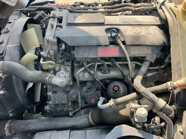 三菱ふそうキャンター平ボディ小型（2t・3t）[写真27]