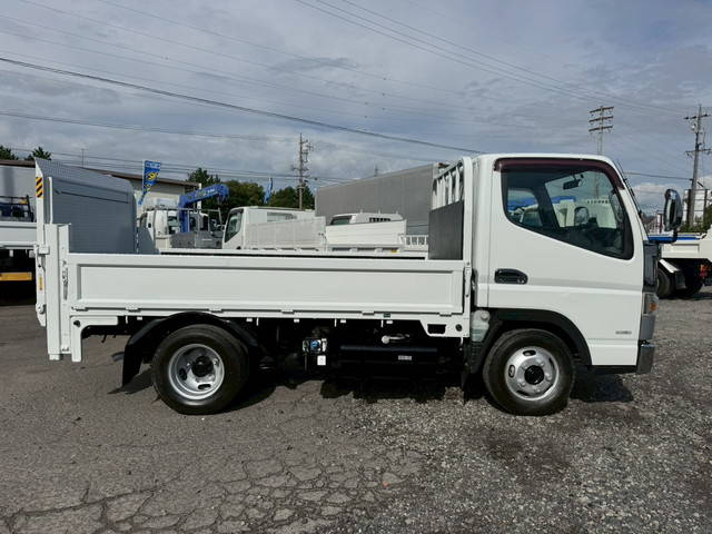 三菱ふそうキャンター平ボディ小型（2t・3t）[写真07]