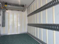 いすゞエルフ冷凍車（冷蔵車）小型（2t・3t）[写真13]