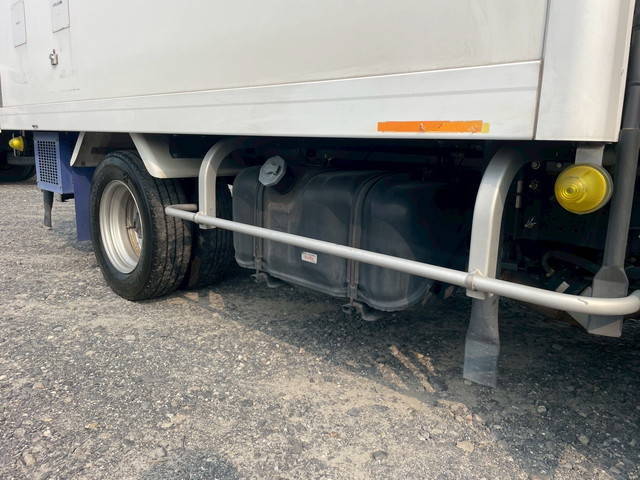 いすゞエルフ冷凍車（冷蔵車）小型（2t・3t）[写真19]
