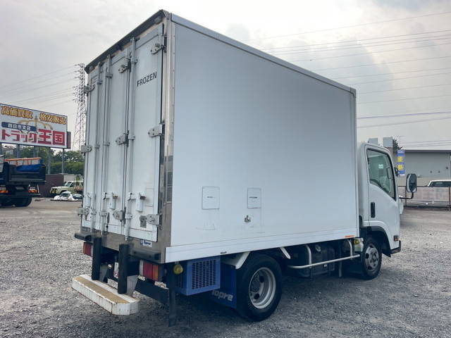 いすゞエルフ冷凍車（冷蔵車）小型（2t・3t）[写真02]