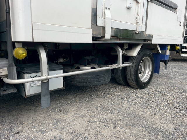 いすゞエルフ冷凍車（冷蔵車）小型（2t・3t）[写真20]