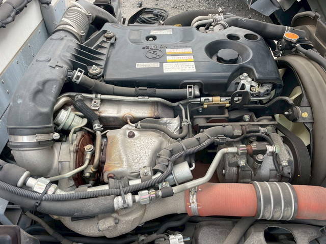 いすゞエルフ冷凍車（冷蔵車）小型（2t・3t）[写真29]