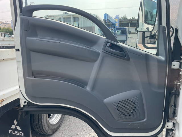 いすゞエルフ冷凍車（冷蔵車）小型（2t・3t）[写真31]