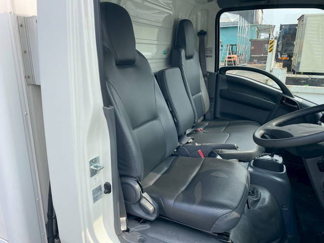 いすゞエルフ冷凍車（冷蔵車）小型（2t・3t）[写真34]