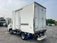 いすゞエルフ冷凍車（冷蔵車）小型（2t・3t）[写真05]