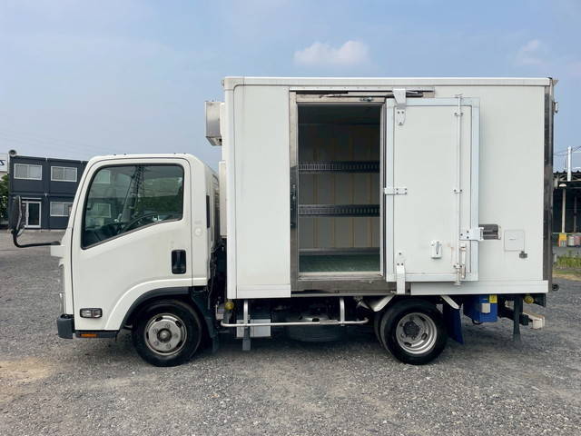いすゞエルフ冷凍車（冷蔵車）小型（2t・3t）[写真06]