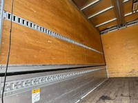 いすゞエルフアルミウイング小型（2t・3t）[写真12]