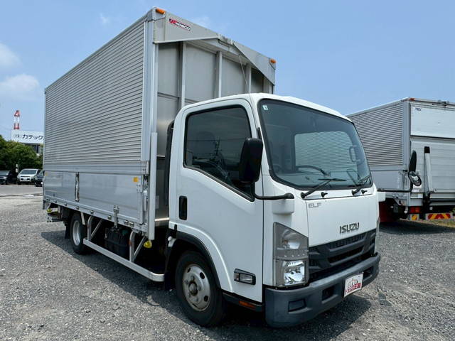 いすゞエルフアルミウイング小型（2t・3t）[写真03]