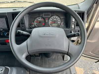 いすゞエルフアルミウイング小型（2t・3t）[写真34]