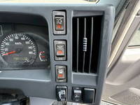 いすゞエルフアルミウイング小型（2t・3t）[写真37]