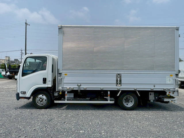 いすゞエルフアルミウイング小型（2t・3t）[写真05]