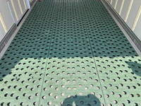 いすゞエルフ冷凍車（冷蔵車）小型（2t・3t）[写真16]