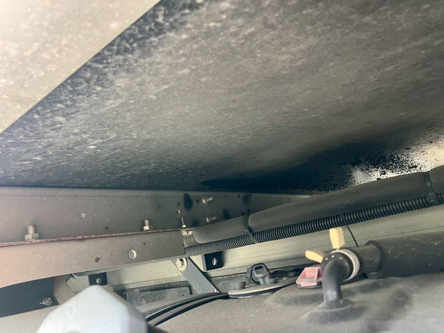 いすゞエルフ冷凍車（冷蔵車）小型（2t・3t）[写真22]