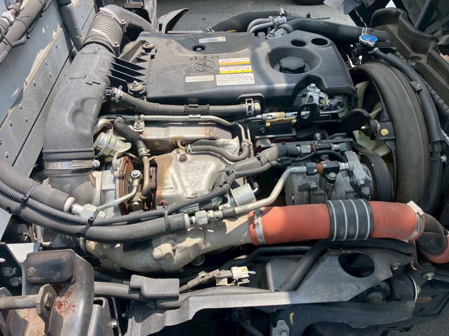 いすゞエルフ冷凍車（冷蔵車）小型（2t・3t）[写真27]