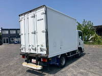 いすゞエルフ冷凍車（冷蔵車）小型（2t・3t）[写真02]