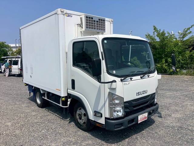 いすゞエルフ冷凍車（冷蔵車）小型（2t・3t）[写真03]