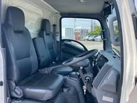 いすゞエルフ冷凍車（冷蔵車）小型（2t・3t）[写真33]