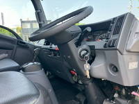 いすゞエルフ冷凍車（冷蔵車）小型（2t・3t）[写真34]