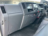 いすゞエルフ冷凍車（冷蔵車）小型（2t・3t）[写真36]