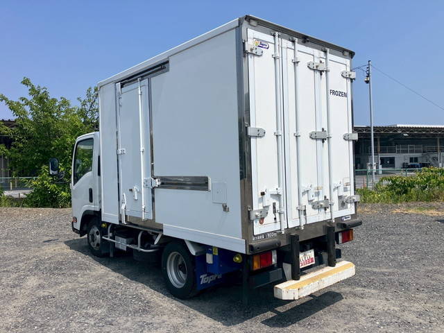 いすゞエルフ冷凍車（冷蔵車）小型（2t・3t）[写真04]