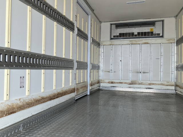 日野デュトロ冷凍車（冷蔵車）小型（2t・3t）[写真12]