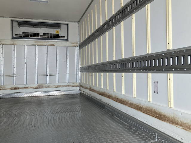 日野デュトロ冷凍車（冷蔵車）小型（2t・3t）[写真13]