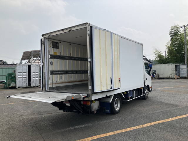 日野デュトロ冷凍車（冷蔵車）小型（2t・3t）[写真17]