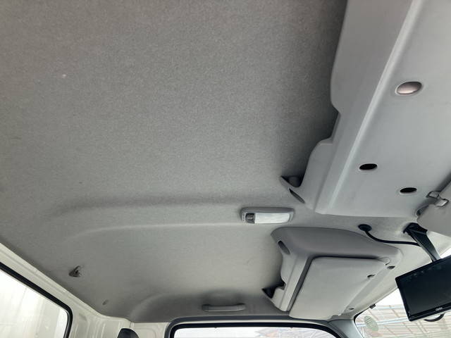 日野デュトロ冷凍車（冷蔵車）小型（2t・3t）[写真32]