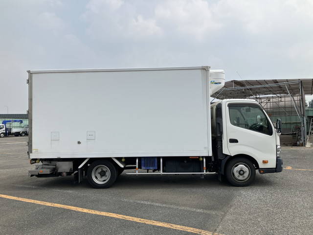 日野デュトロ冷凍車（冷蔵車）小型（2t・3t）[写真07]