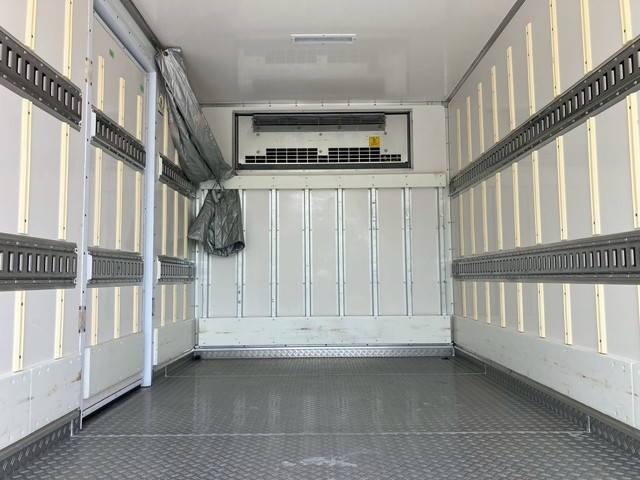 日野デュトロ冷凍車（冷蔵車）小型（2t・3t）[写真12]