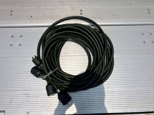 日野デュトロ冷凍車（冷蔵車）小型（2t・3t）[写真19]