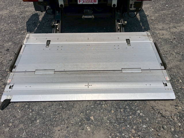 日野デュトロ冷凍車（冷蔵車）小型（2t・3t）[写真21]