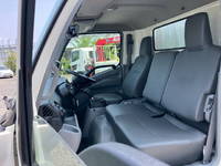 日野デュトロ冷凍車（冷蔵車）小型（2t・3t）[写真33]